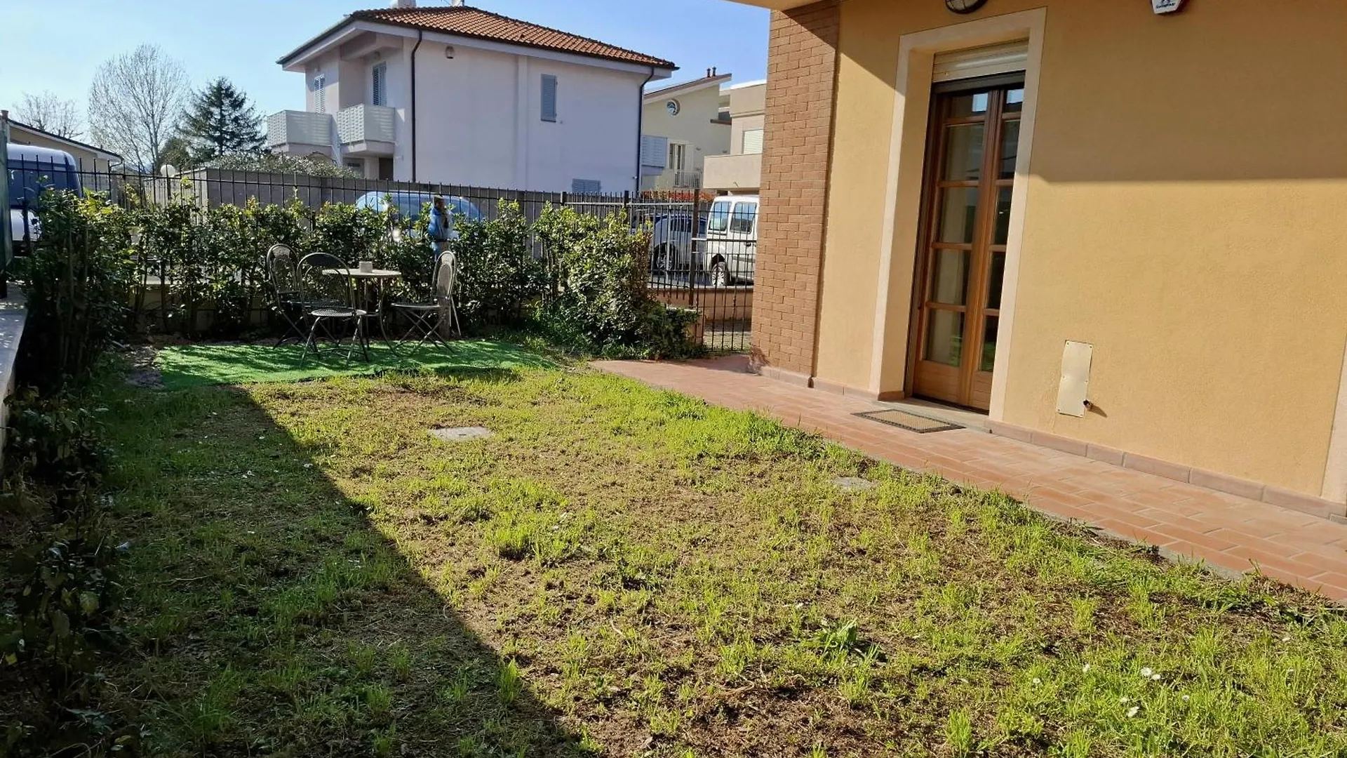 Lovely Home Lucca 0*,